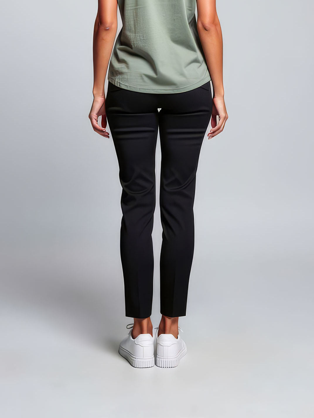 Motion Stretch Pants