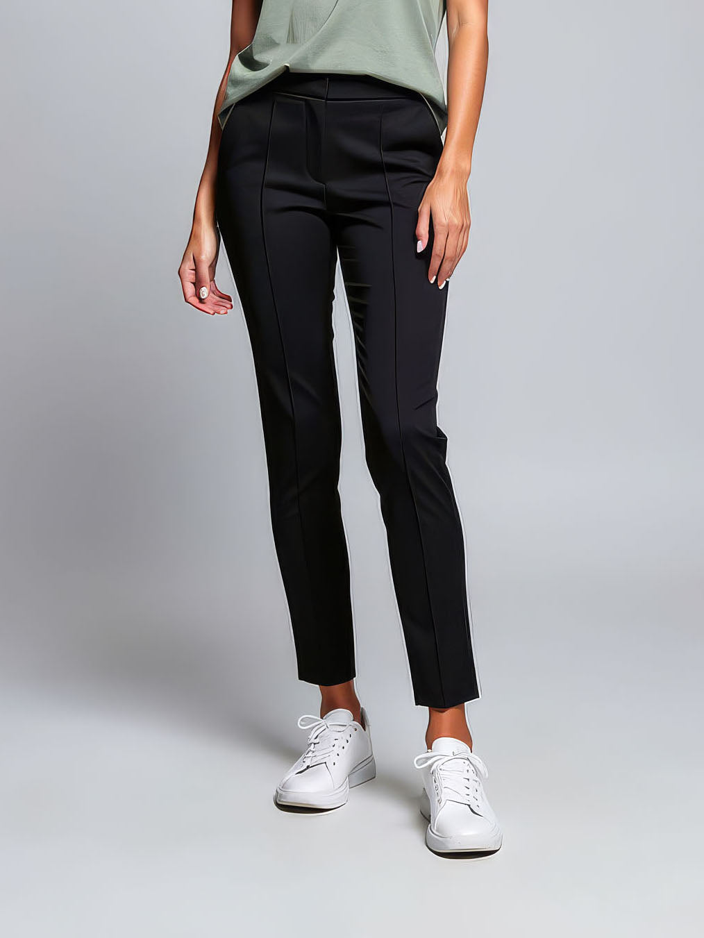 Motion Stretch Pants