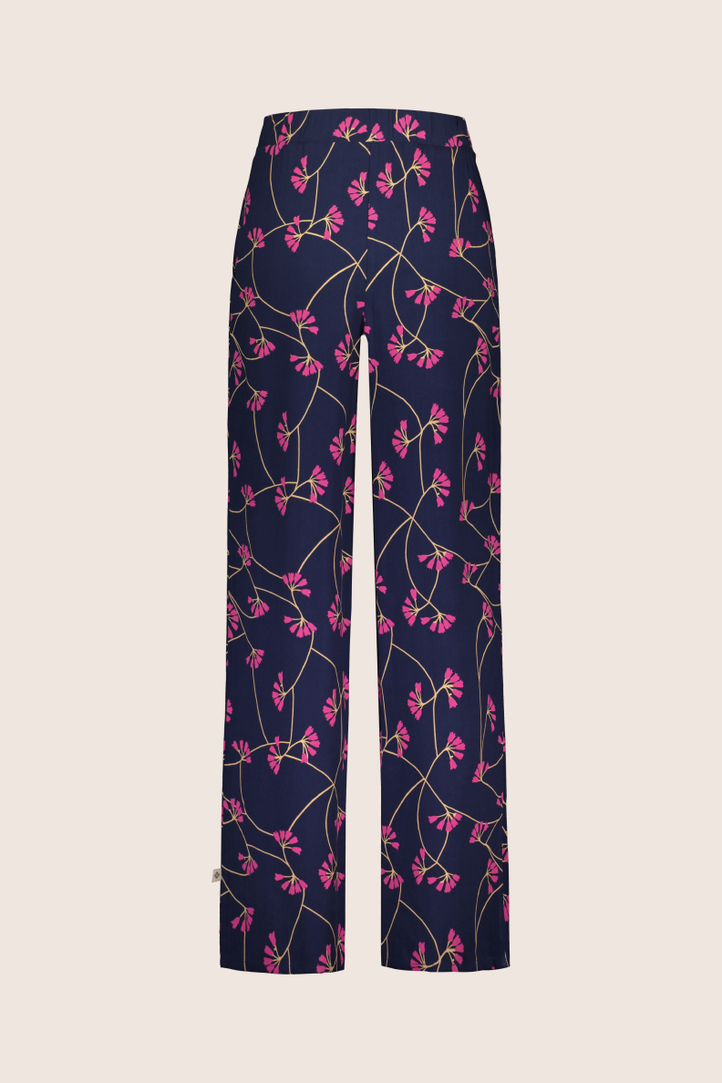 Flowy Trousers, Clematics